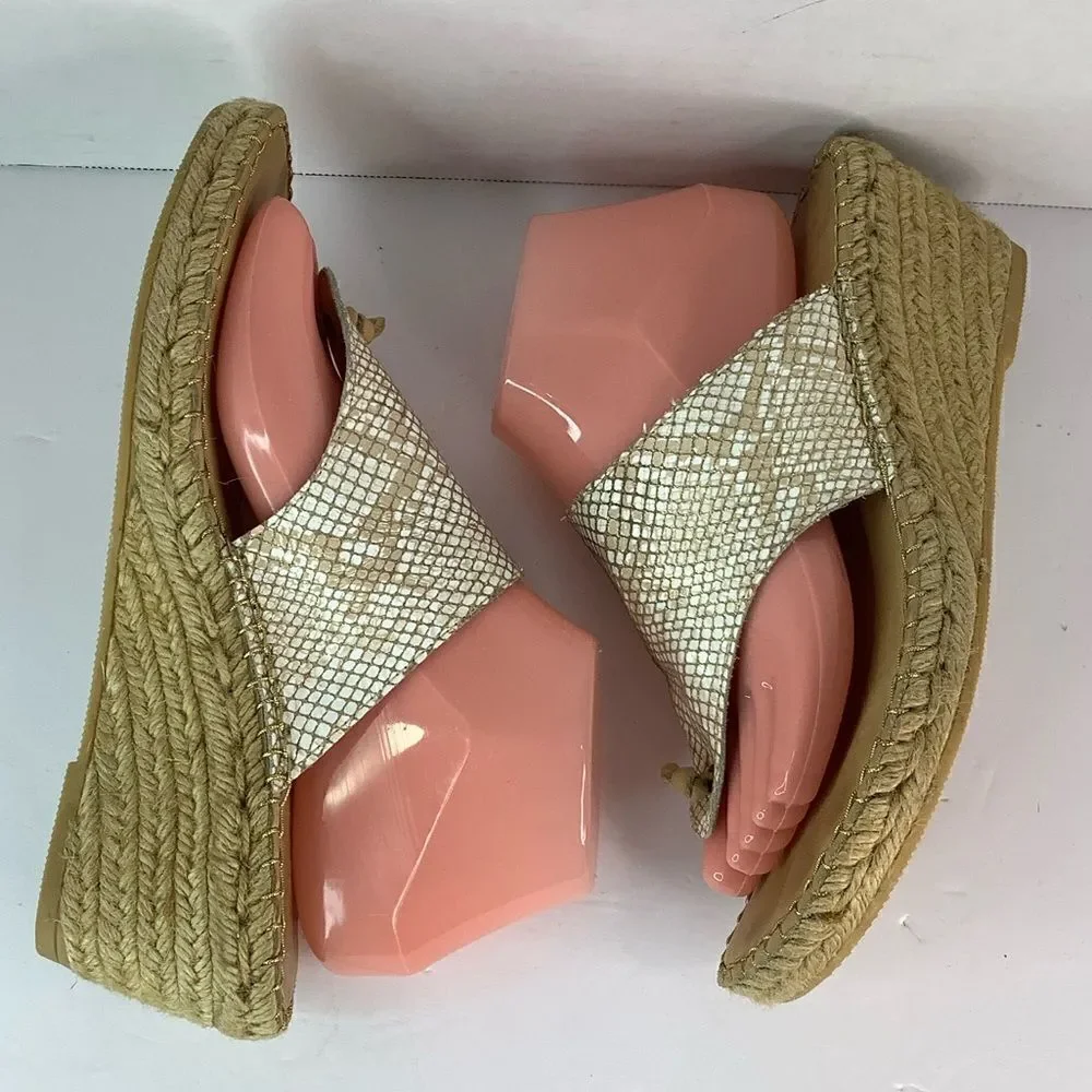 Andre Assous Snake Print Leather Wedge Espadrilles Summer Tan Sandal Sz US 9.5
